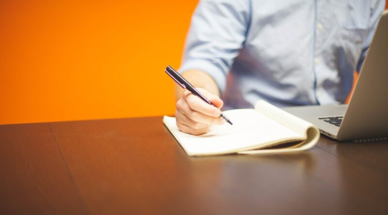 entrepreneur-593378_1920-800x445
